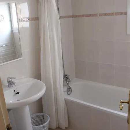 Claudi トッサ・デ・マール