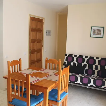 Claudi トッサ・デ・マール